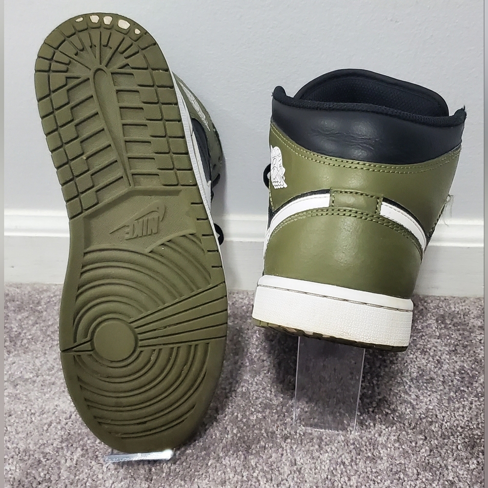 Nike Air Jordan 1 Mid Medium Olive 8.5 - Picture 3 of 4